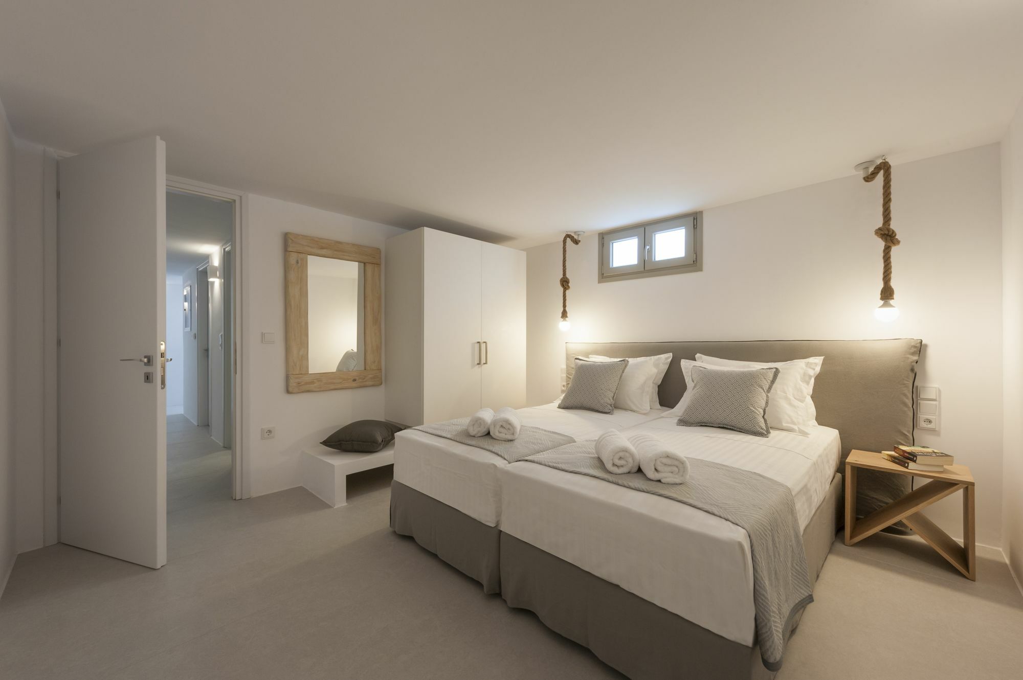 Niriides Luxury Villas Alikí Exterior foto